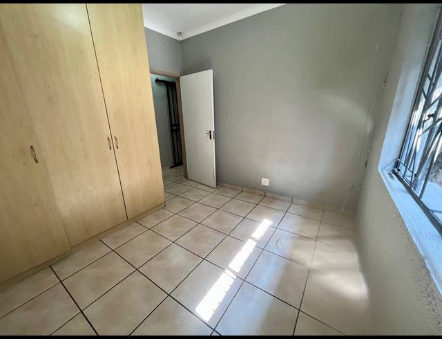 3 BEDROOM HOUSE TO LET IN STONEHENGE